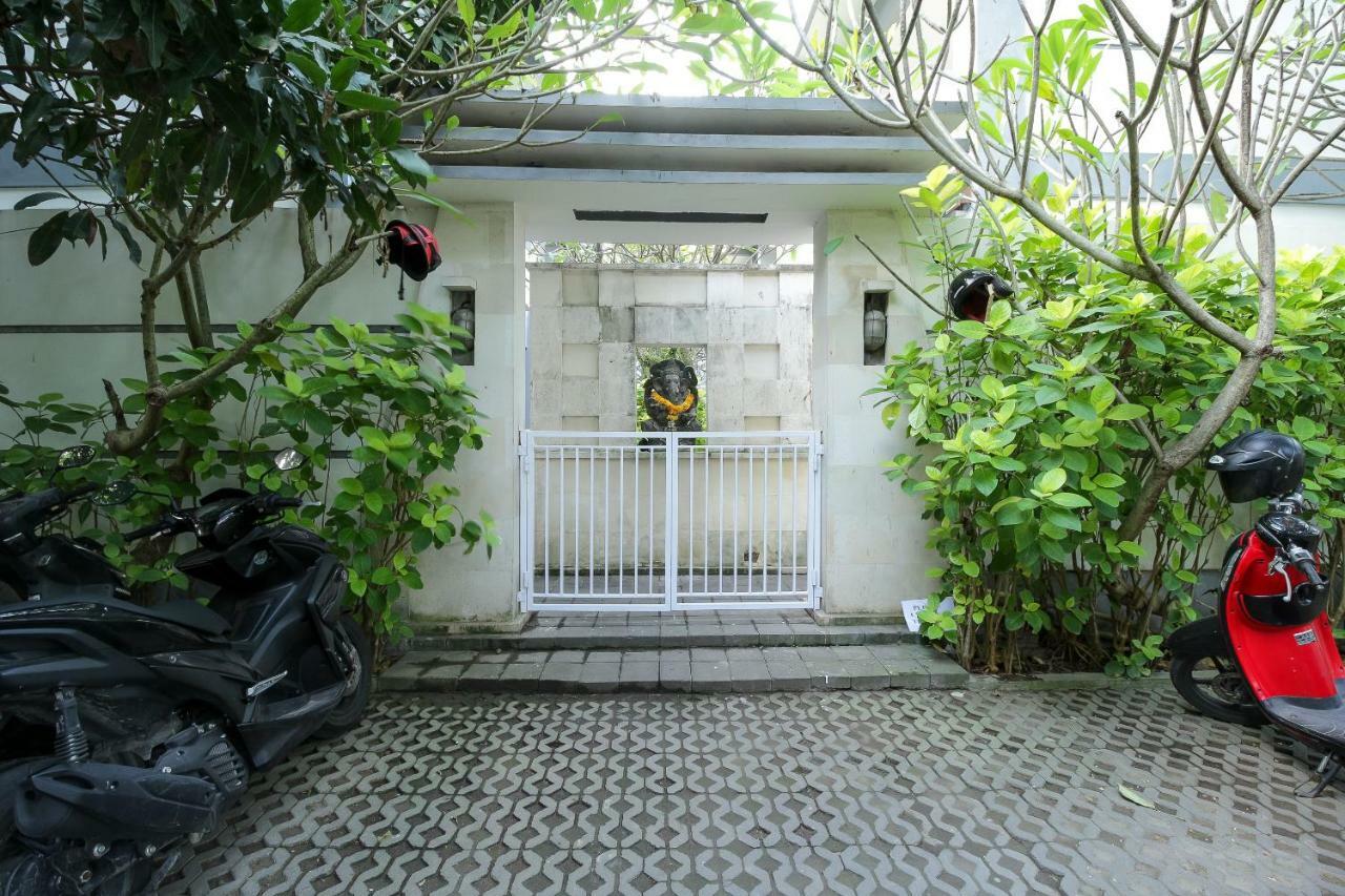 Mesari Beach Inn & Stables Seminyak Kültér fotó