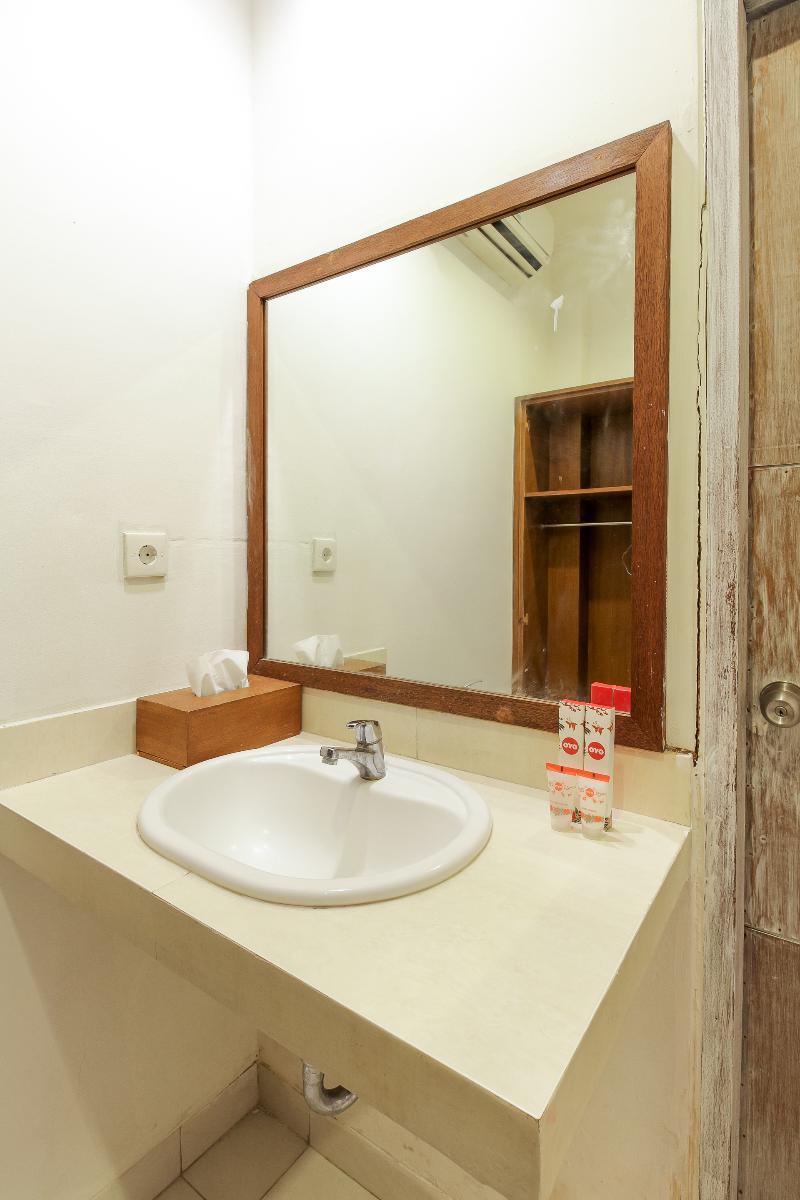 Mesari Beach Inn & Stables Seminyak Kültér fotó